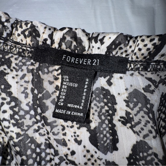 Forever 21 Monochrome Snakeskin Bodysuit - Picture 2 of 6